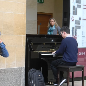 娥罗斯女人操逼了大黄片
